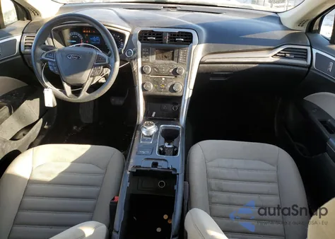 2017 Ford Fusion S z USA, uszkodzony, nr VIN 3FA6P0G71HR411322